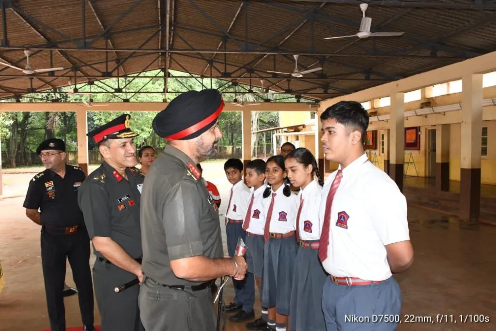 दक्षिण भारत कमांडिंग ऑफिसरांची मराठा लाईट इन्फंट्रीला आढावा भेट South India Commanding Officers visit Maratha Light Infantry for review