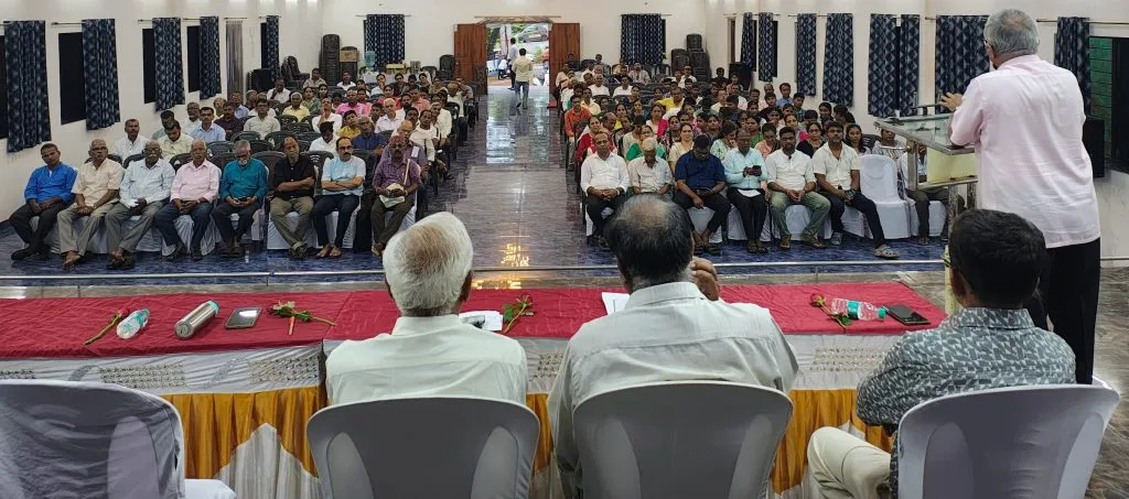 Konkani with dialect was imposed as the official language