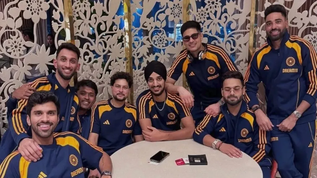 Indian cricket team leaves for England