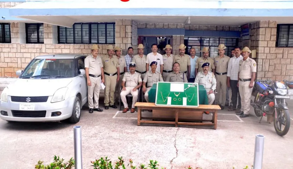 Bailhongal couple arrested in Midkannatti theft case