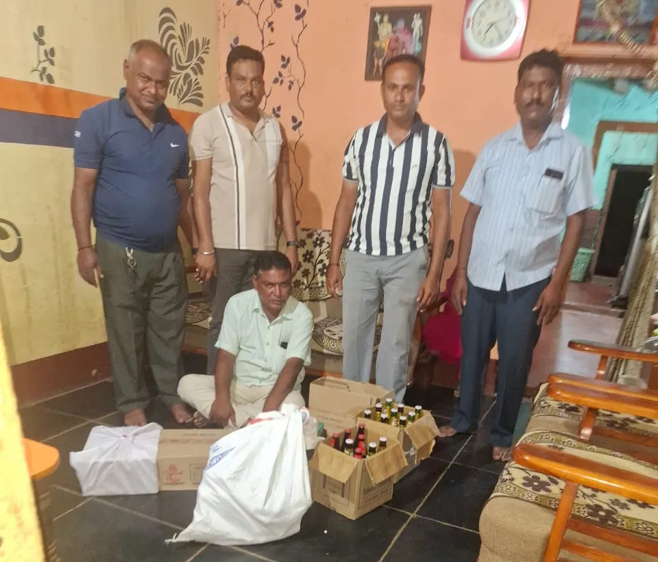 Illegal sale of liquor in closed dhabas