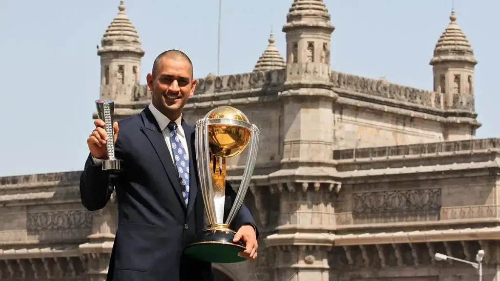 Dhoni inducted into Hall of Fame