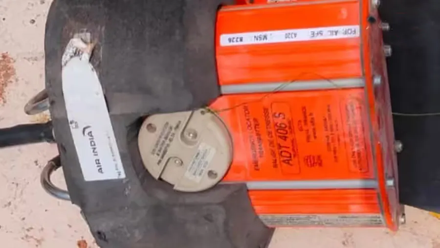 Aircraft DVR, black box in hand