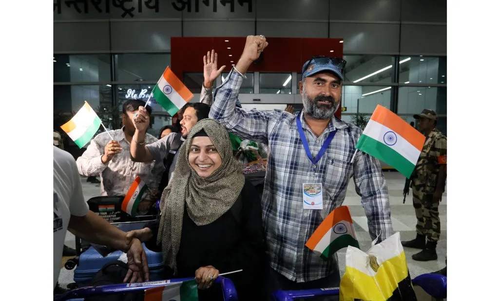 Safe evacuation of over 700