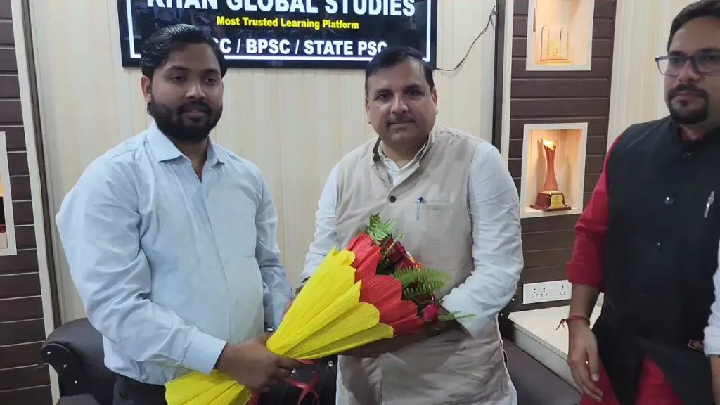 AAP MP Sanjay Singh meets 'Khan Sir' in Bihar