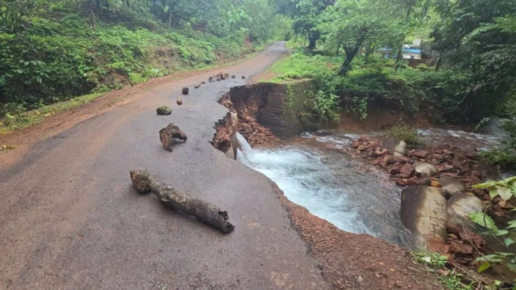 water level of the Arjuna and Kodavali rivers increased konkan rain