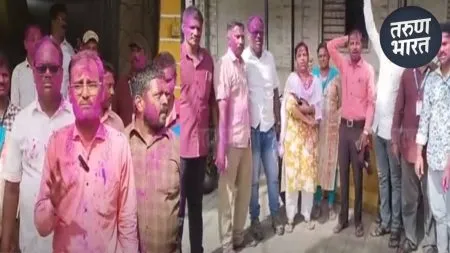 municipal employees celebrated happiness in municipal building