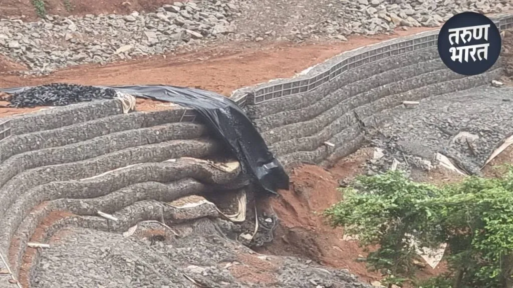 Parshuram Ghat Konkan : सावधान! परशुराम घाटातील गॅबियन वॉल घसरण्यास सुरुवात safety measure against dangerous landslides Parshuram Ghat