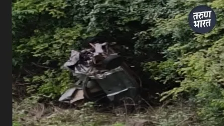 Car Accident : अणुस्कुरा घाटात कार दरीत कोसळून अपघात, तरुणाचा दुर्दैवी अंत missing complaint filed Lanja police station adding to the mystery