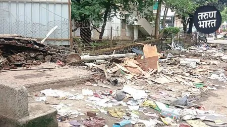 Satara Police Action: पोलीस बंदोबस्तात शाहुपूरी चौकातील अतिक्रमणे हटवली Public Works Department, Satara, launched encroachment remove