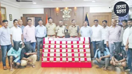 Crime News: नोकरच निघाला चोर, गांधीनगरातील व्यापाराचे पैस चोरणाऱ्यांना अटक Kolhapur Local Crime Investigation police, informed Superintendent