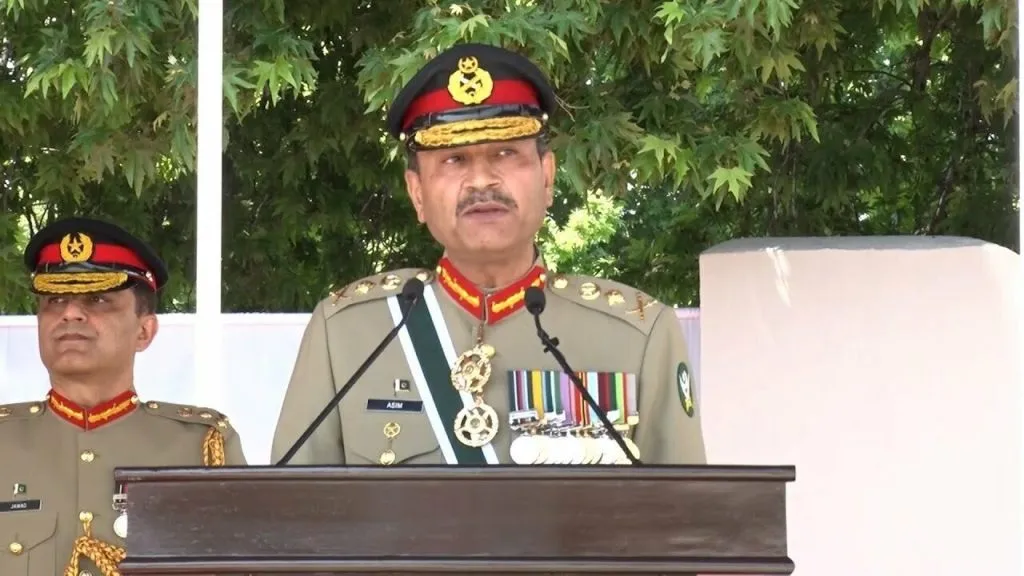 पाकिस्तानी सैन्यप्रमुखाने ओकली गरळ Pakistani army chief vows war