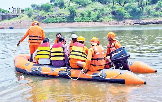 NDRF and Disaster Management Mock Drill in Karad