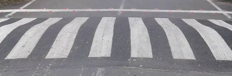 महामार्गावर तीन ठिकाणी गतिरोधक बसवणार Speed breakers will be installed at three locations on the highway