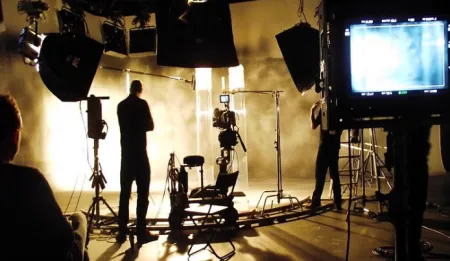 TV serial shooting takes place in the middle of the road in Satara