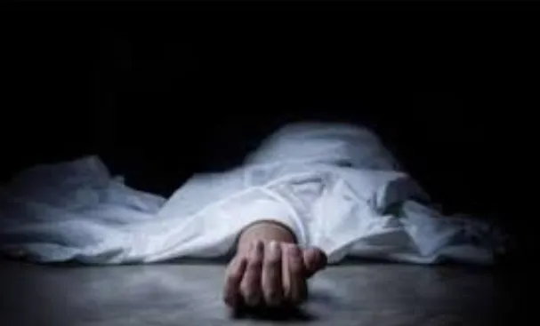 Decomposed unidentified body found in a dilapidated mansion