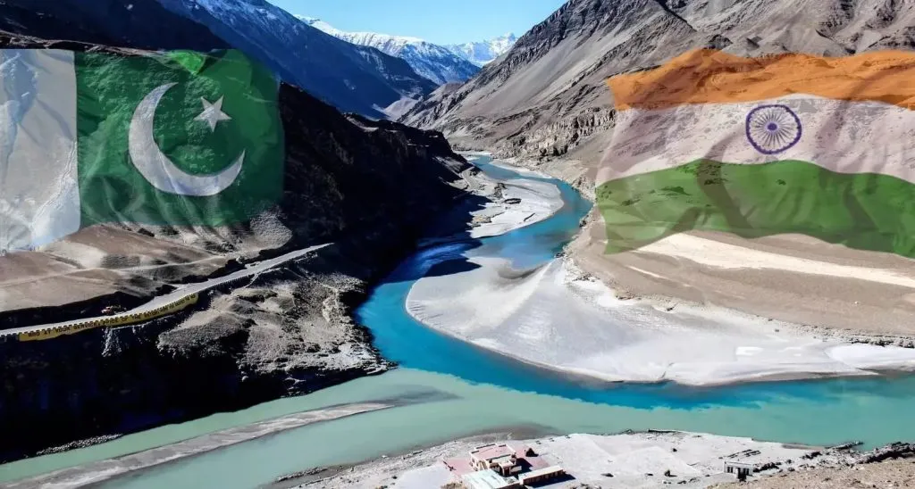 भारताला जलयुद्धात पराभूत करू! Let's defeat India in a water war!