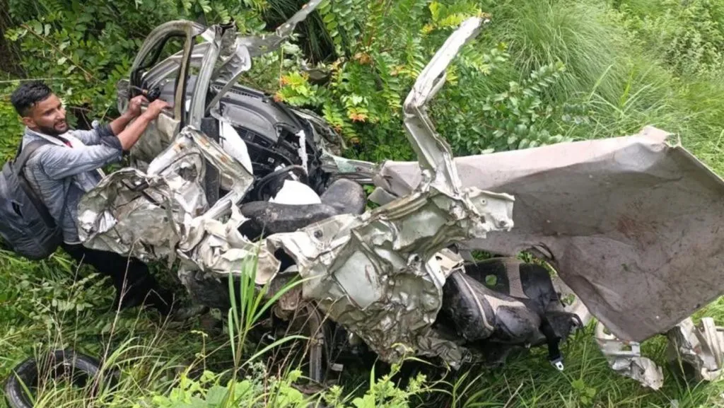 Vehicle falls off bridge in Himachal, 5 killed