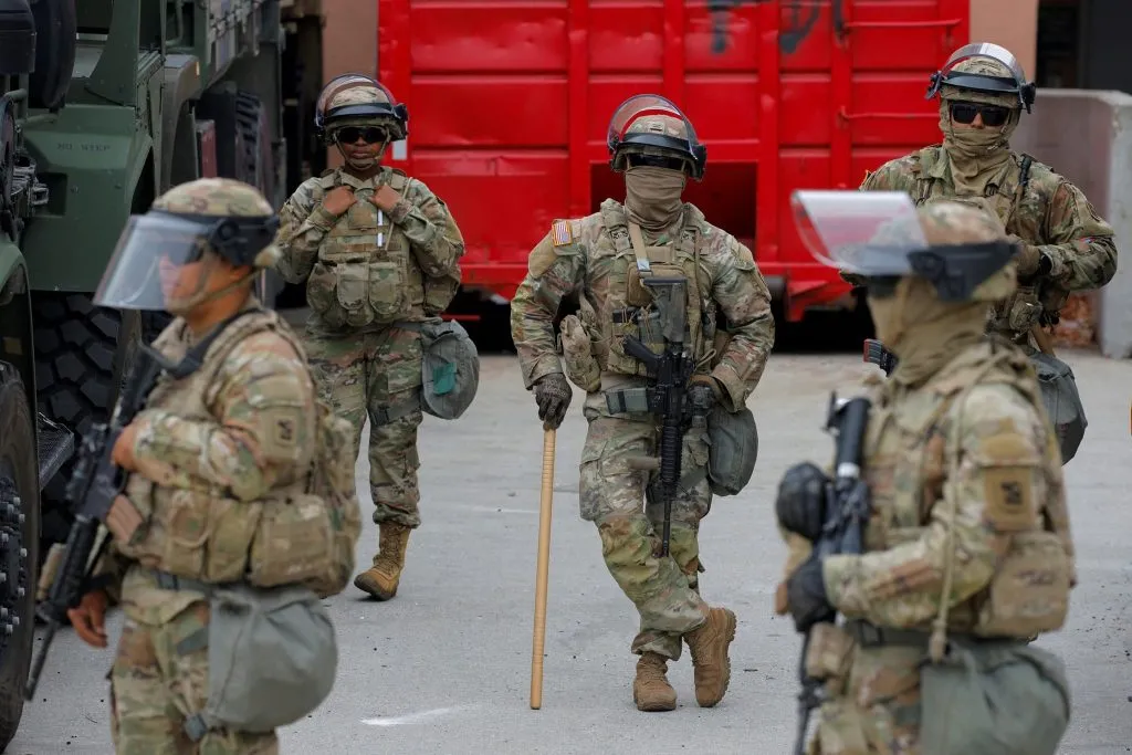 Donald Trump sends troops to California