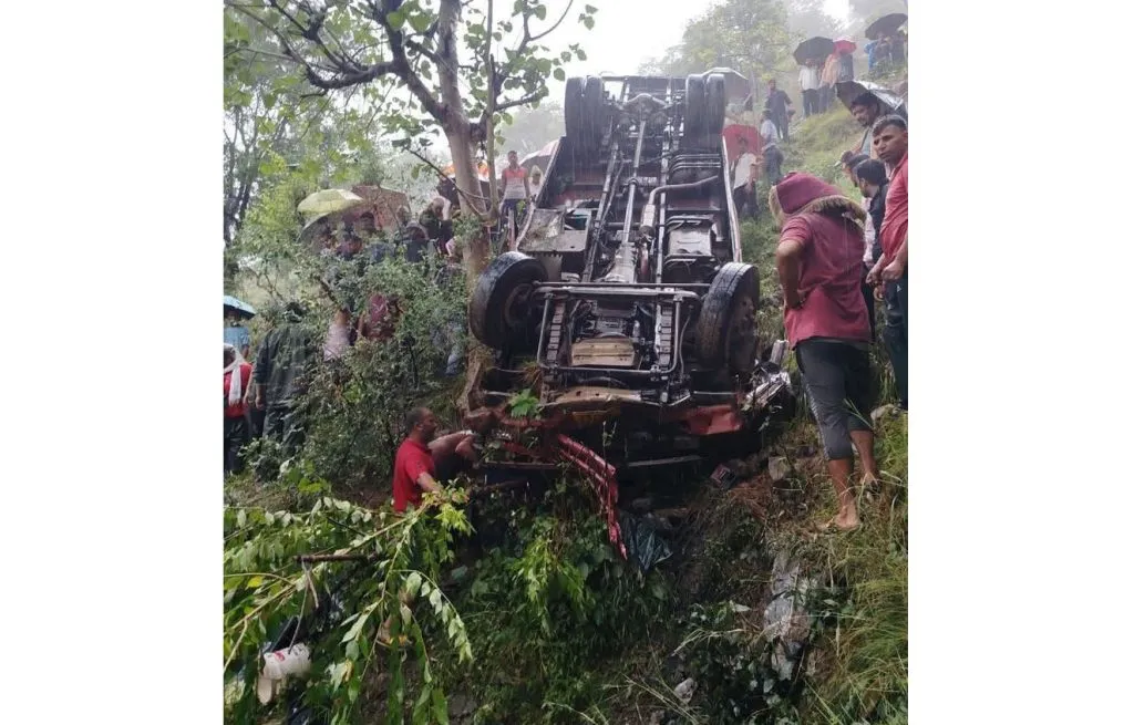 Private bus falls into 500 feet deep gorge