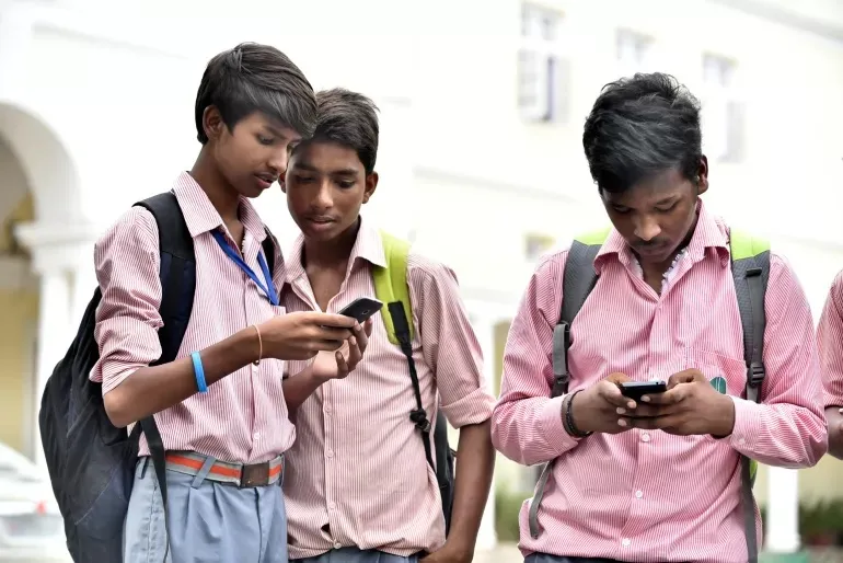 Internet misuse by teenagers