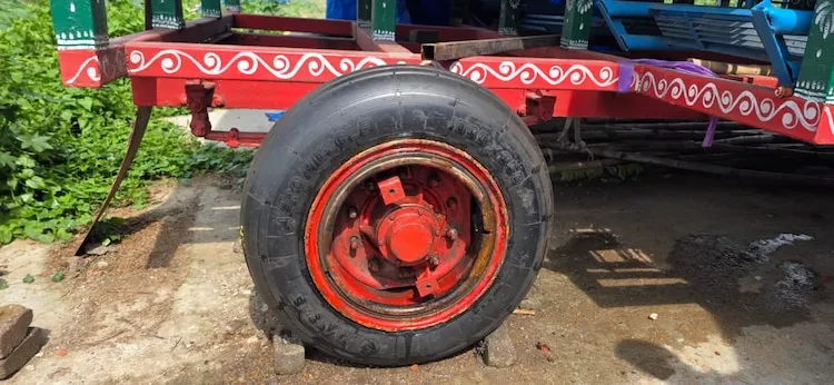 Sukhoi tires on Lord Jagannath's chariot