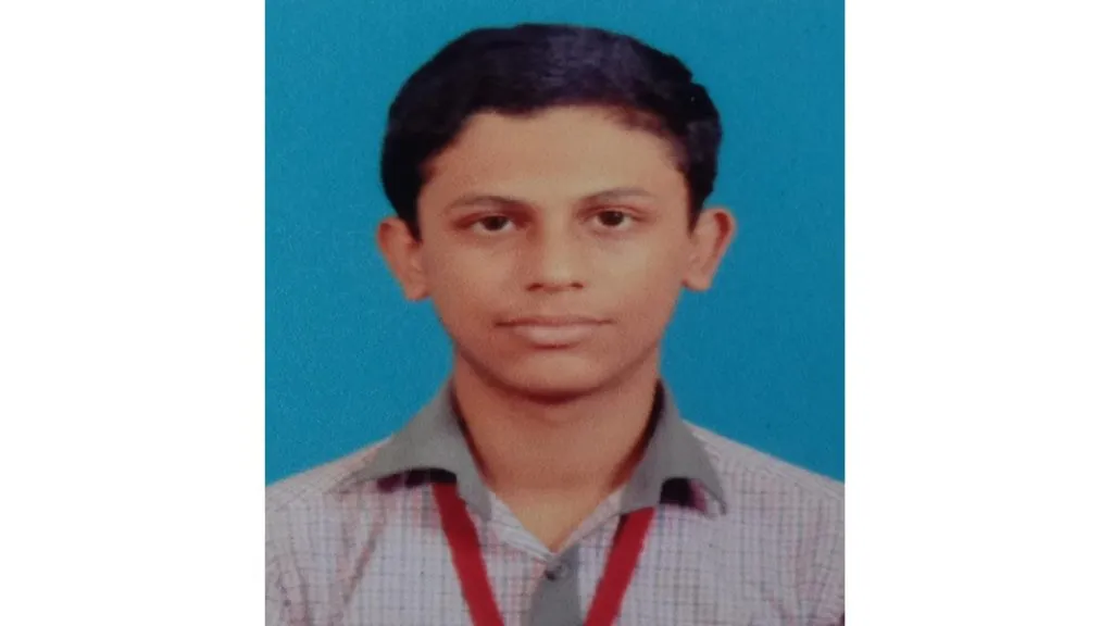 परूळे विद्यामंदिरच्या दर्शन सामंतचे फेरतपासणीत वाढले गुण