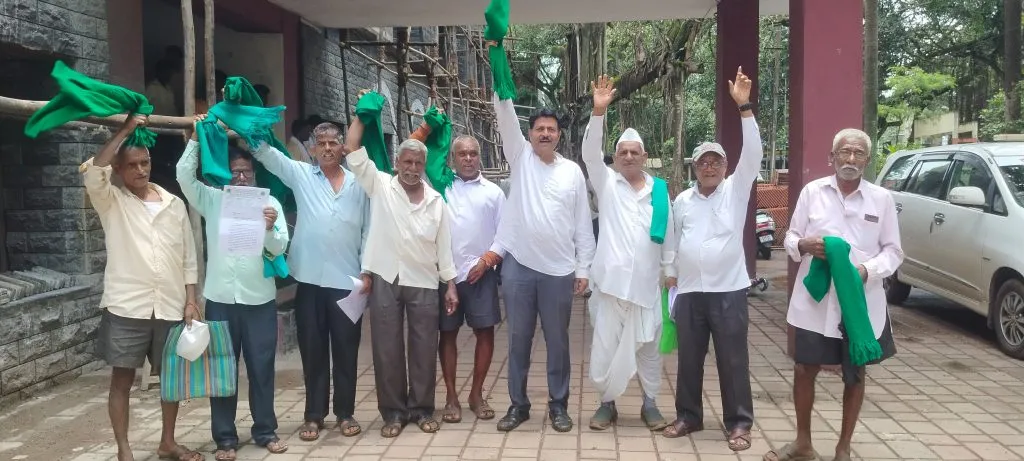 बँक कर्मचाऱ्यांकडून कर्जफेडीसाठी नाहक त्रास Unnecessary hassle for loan repayment by bank employees