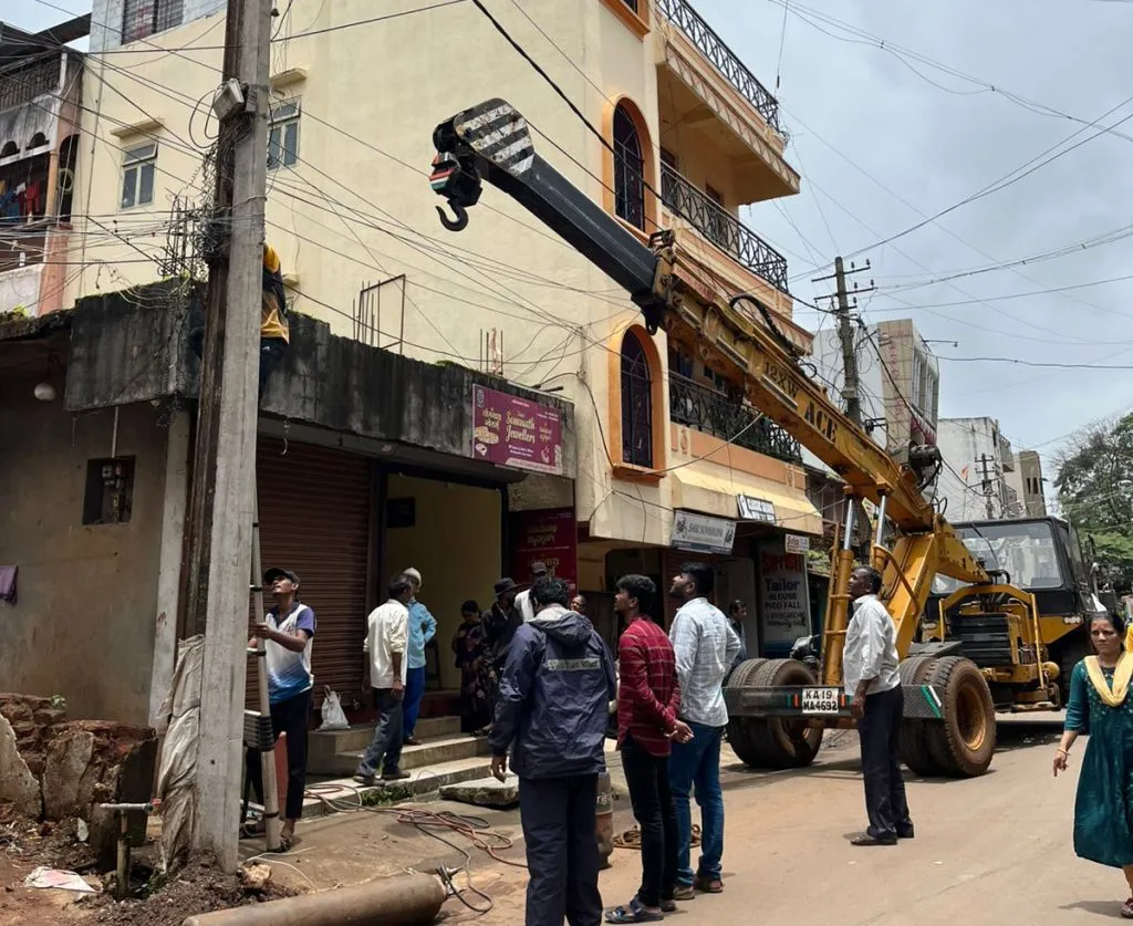 Old iron electric poles at Tashildar Gali replaced