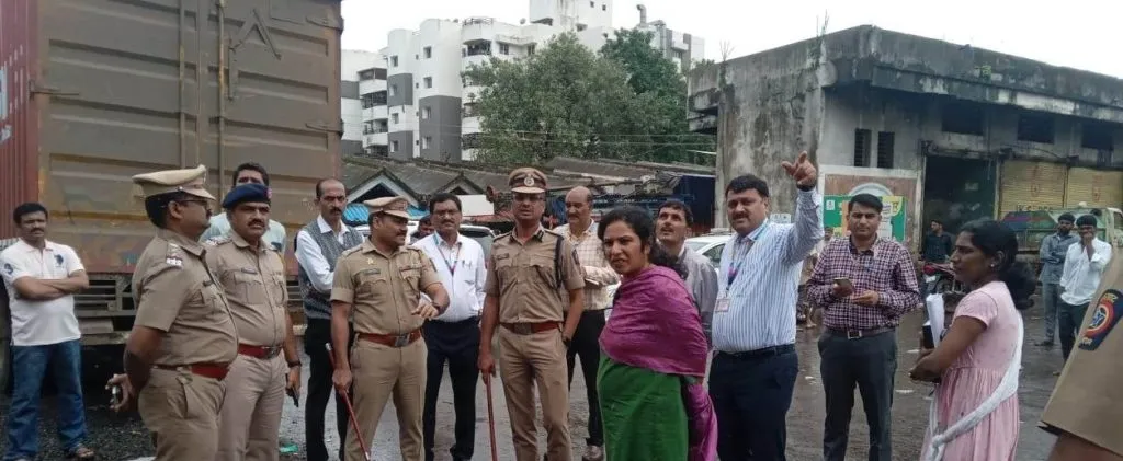 Private travels parking to be set up at Kawla Naka