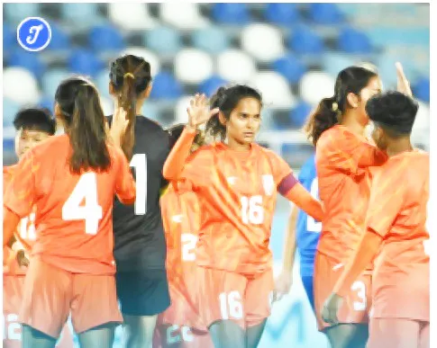 Indian women's football team wins