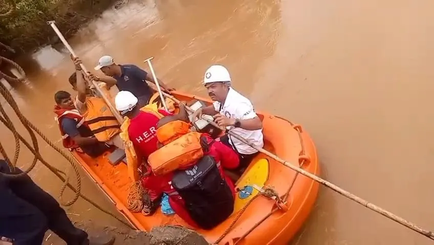 The man who jumped into the Markandeya River is still missing.
