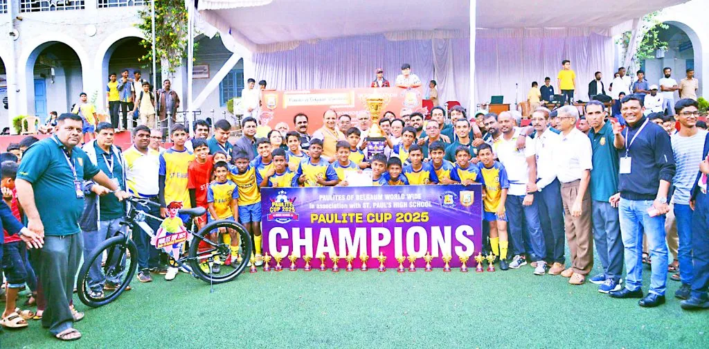 St. Paul's team wins the Polites Cup