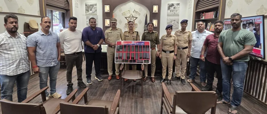 Police seize mobile phones worth ₹11.5 lakh