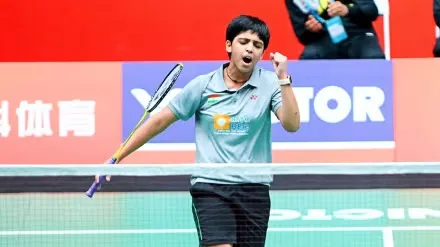 वेन्नाला, प्रणव, तन्वी यांची विजयी सलामी Vennala, Pranav, Tanvi's winning start