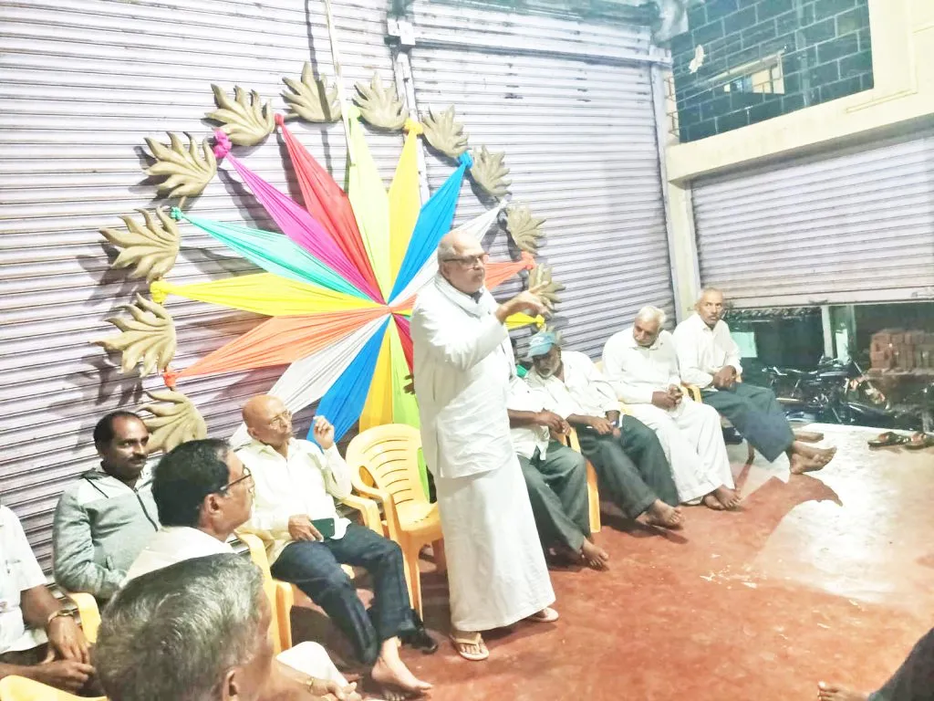 State government protests against increased rent