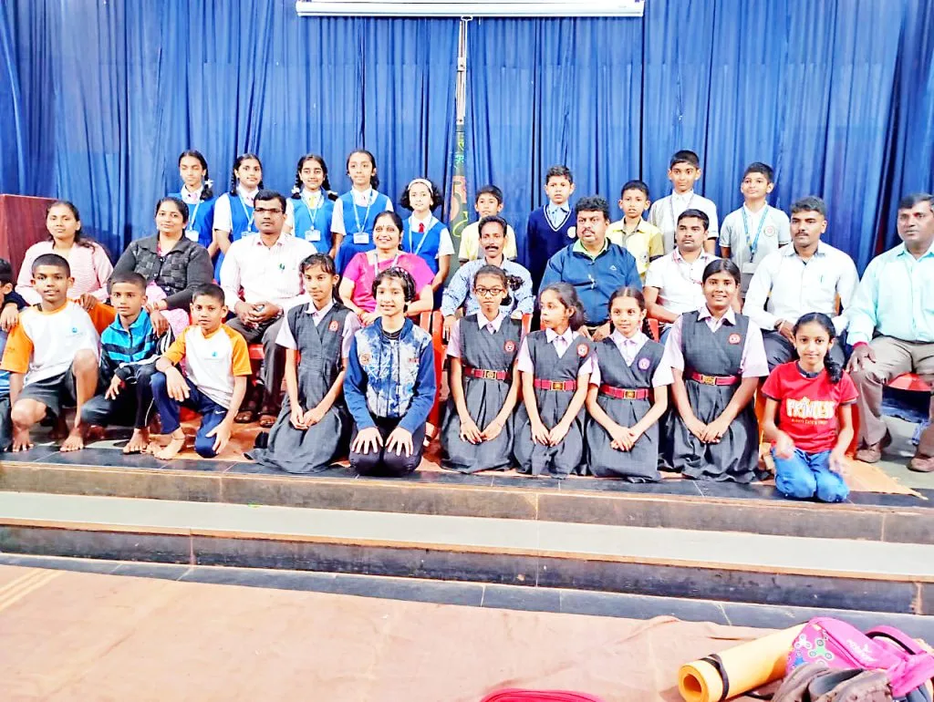 Excitement at the chess-yoga competition of Ch. Cluster