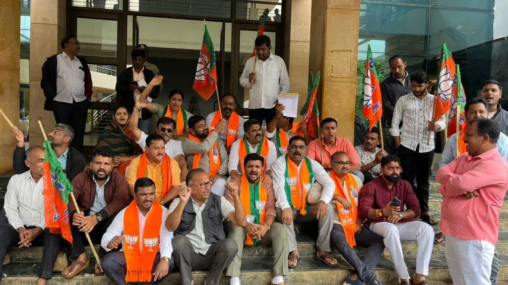 Misbehavior by both groups in 'that' assault case