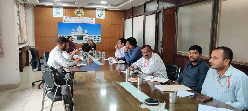 Delhi team reviews Smart City-2 works