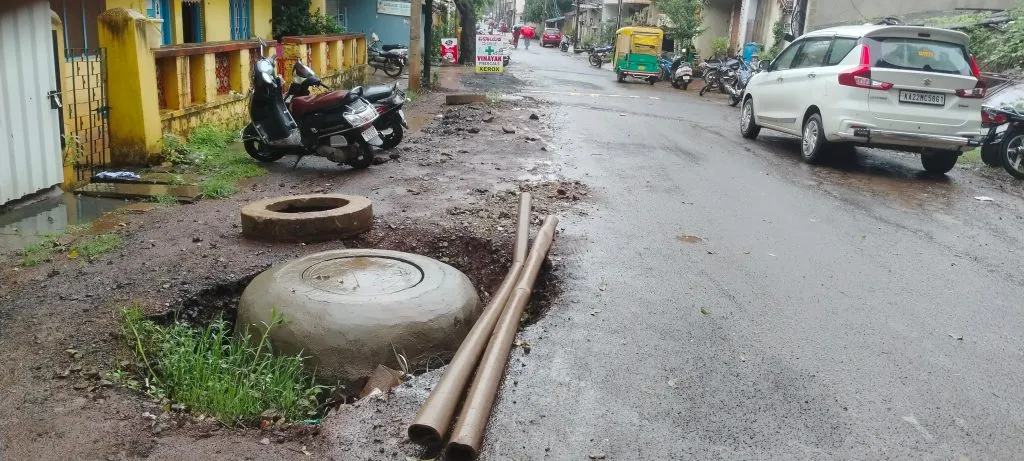 Drainage chamber work on Durgamata Road, Old Gandhinagar, incomplete