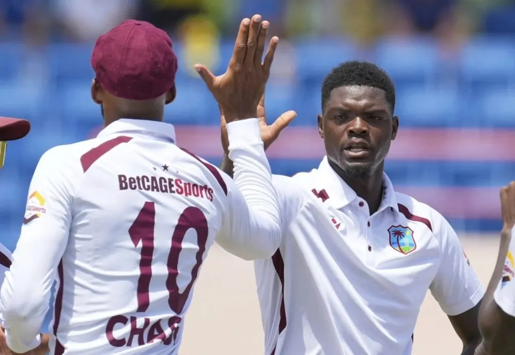 Windies restrict Kangaroos to 286 runs