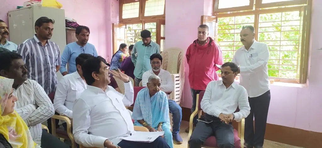 Officials in the Tehsildar's office are under attack by MLAs