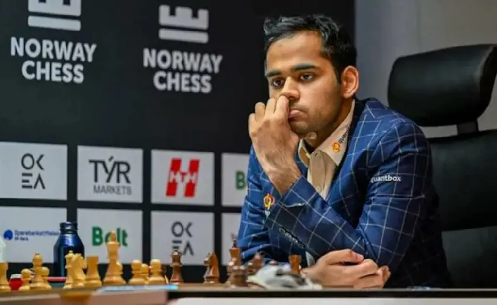 Arjun Erigesi's challenge ends in the semi-finals