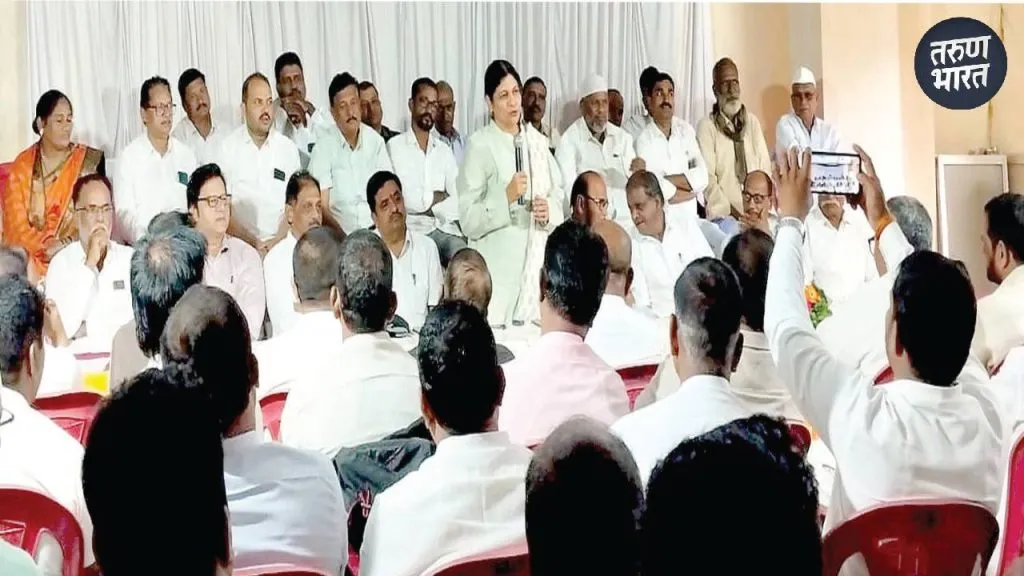 एकाकी पाडणाऱ्यांची आगामी राजकारणात गय नाही : नंदाताई बाभुळकरांचा दम elections Kanadewadi everyone's attention drawn to this gathering