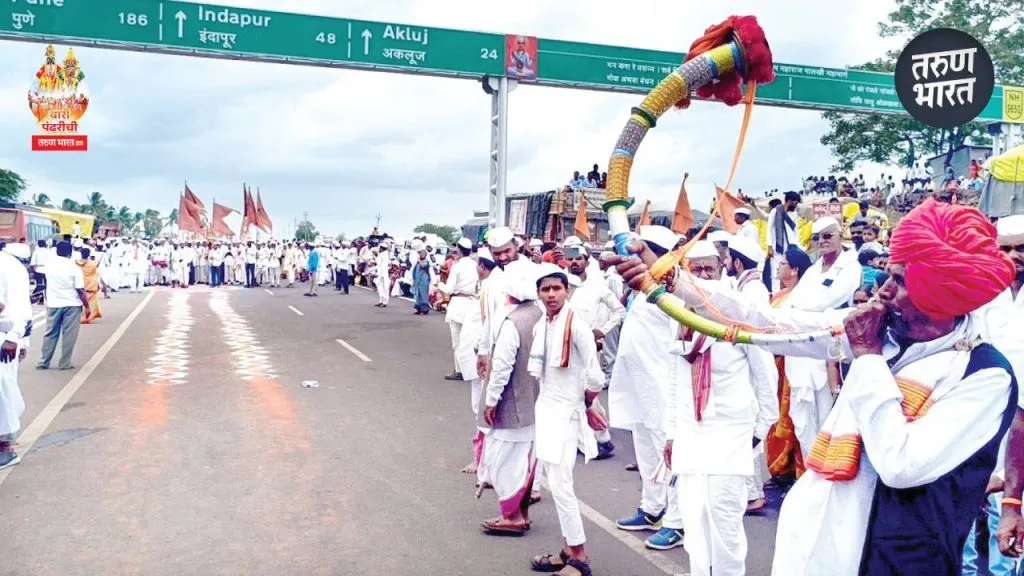 Vari Pandharichi 2025: तुका म्हणे धावा। आहे पंढरी विसावा।।, बोंडलेत संत तुकारामांचा धावा palakhi ceremony Sant Tukaram Maharaj Dhava rest Bondle