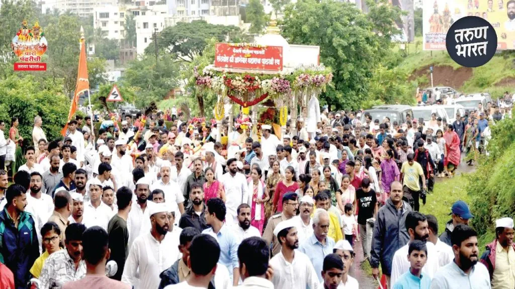 Vari Pandharichi 2025: पुईखडीवर रंगला रिंगण सोहळा, विठ्ठल भक्तांची मांदियाळी including city and surrounding villages way towards Nandwal