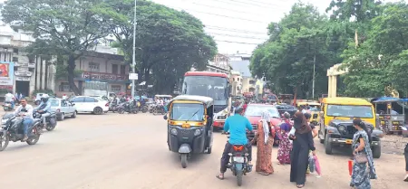 Congress Committee Chowk is an accident hotspot!