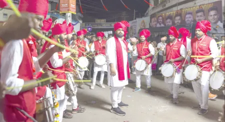 The first 'Mahameru' troupe with 111 dhols and 30 tashas