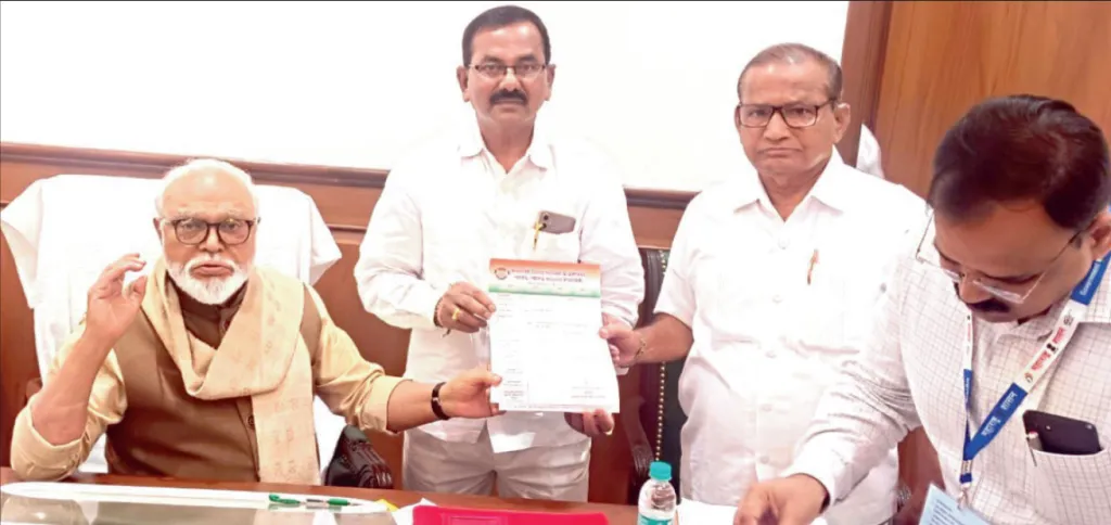 Ration shopkeepers' commission funds deposited with the district administration