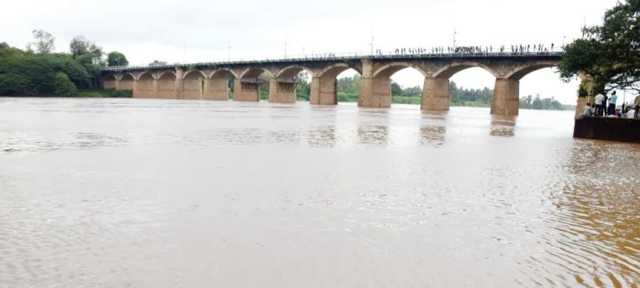 चर्चा महापुराची : धरणातील साठ्यामुळे धास्ती वाढली Talk of floods: Rising reservoir levels cause growing concern